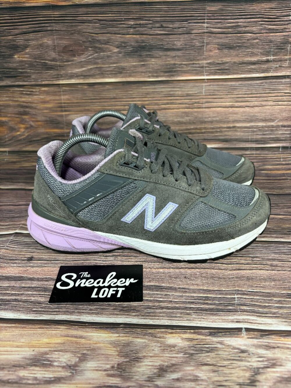 New Balance 990 v5 Made in USA Gray Suede Athletic Women's Shoes Size 9